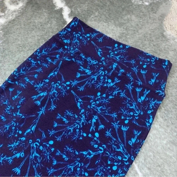 LuLaRoe Cassie Skirt - Picture 5 of 9